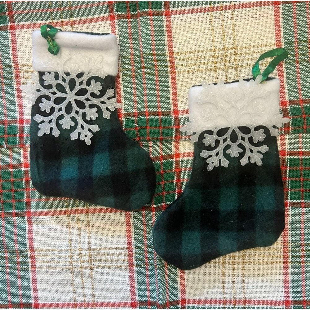 Mini Fleece Green Plaid Christmas Stockings Glittered Snowflake Ornament Gift Ca